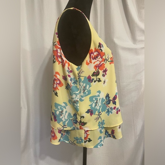 Simply Styled yellow floral tank top size large - Picture 4 of 6